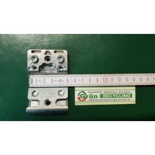 MACO Schließblech 367028 50 x 32mm i.S. für PVC Silber mit LOGO ILLERPLAST HalleH3 + FachX2598
