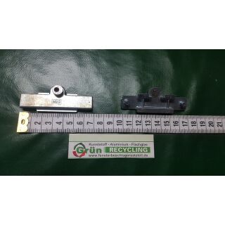 SIEGENIA Schließblech / Spaltlüfter 70 x 26mm SchrankP373/3