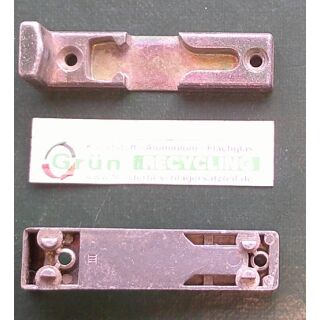 STRENGER Schließblech 84 x 20mm RaumX072
