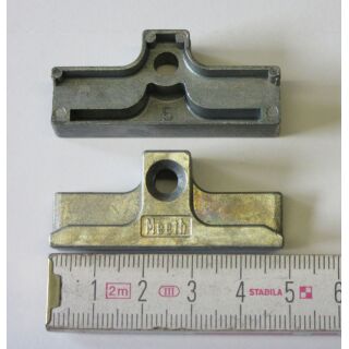 Meeth Schließblech 45x17 mm Riegelsteg 9 mm RaumX426