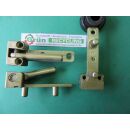 FUHR Ecklager, 71x13 mm, unten breite 26mm, 2 Haltezapfen...