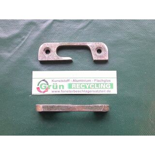 Schließblech Halbrund für Kantengetriebe 70 x 18 x 6 mm SchrankP303/8