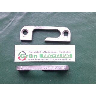 Schließblech Halbrund für Kantengetriebe 71 x 20 x 5 mm SchrankP304/6