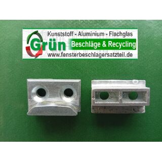 Schließblech - Hersteller unbekannt 29 x 18mm , Nut 9mm , Nut höhe 5mm SchrankP269/5